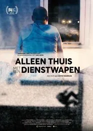Alleen thuis met een dienstwapen movie poster