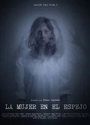 La mujer en el espejo movie poster