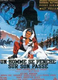 Un homme se penche sur son passé movie poster