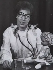 Frau Puppendoktor Pille tv show poster