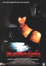 Una ombra en el jardí movie poster