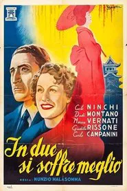 Poster do filme In due si soffre meglio