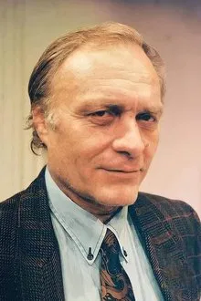 İstemi Betil profile picture