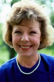 Gwyneth Powell profile picture