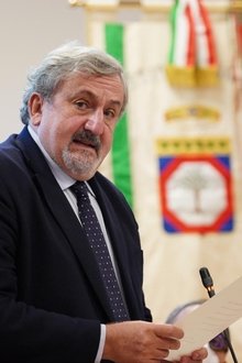 Michele Emiliano profile picture