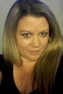 Angela Diehl Forman profile picture