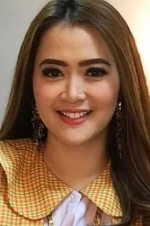 Vega Darwanti profile picture