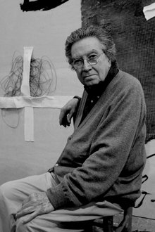 Homage to Tàpies movie poster