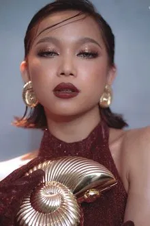Gwen Apuli profile picture
