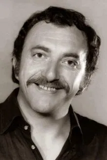 Óscar 'Cacho' Espíndola profile picture