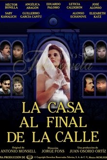 La casa al final de la calle tv show poster