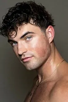 Mikey Monroe profile picture