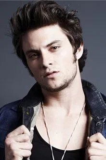 Shiloh Fernandez profile picture
