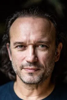 Vincent Perez profile picture