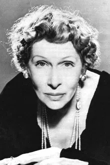 Louise Hampton profile picture