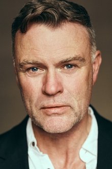 Julian Lewis Jones profile picture