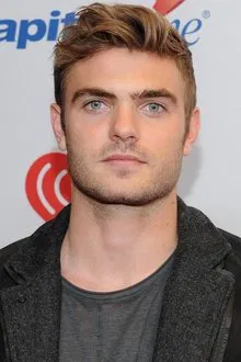 Alex Roe profile picture