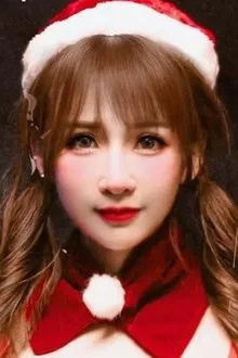 邱 默默 profile picture