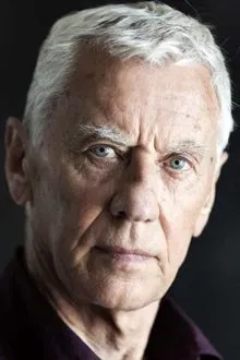 Paul Hüttel profile picture