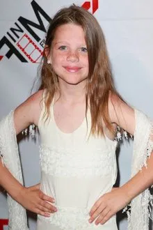 Lily Solange Hewitt profile picture