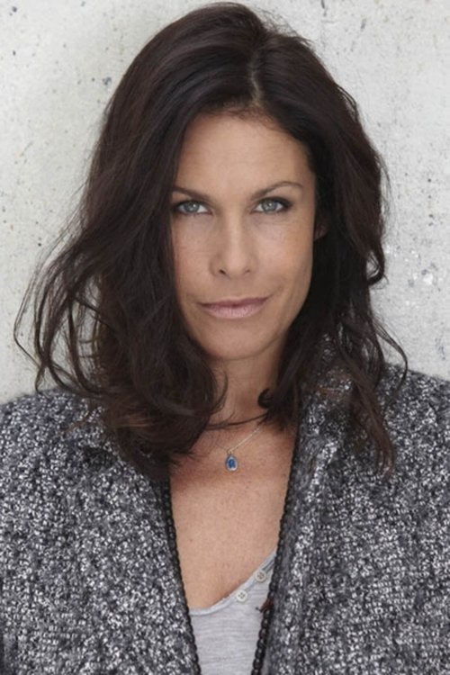 Astrid Veillon profile picture