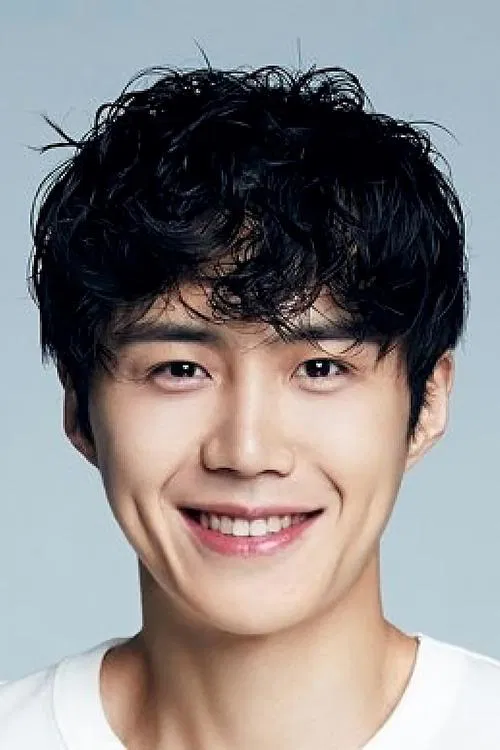 Kim Seon-ho profile picture
