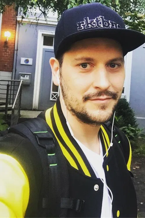 Simon Krätschmer profile picture