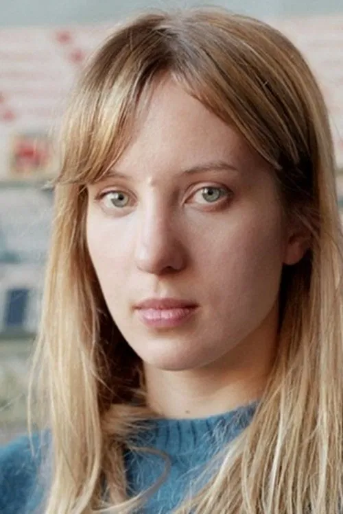 Sara Cwynar profile picture