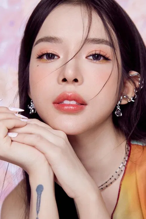 LyLy profile picture