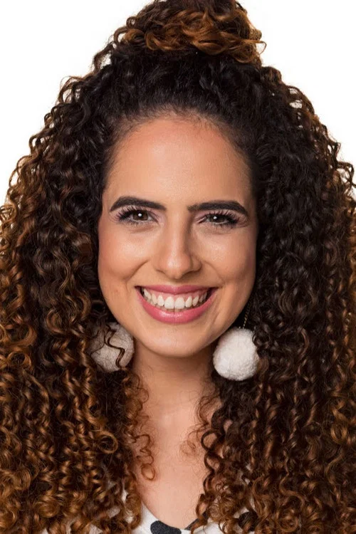 Paula Stephânia profile picture