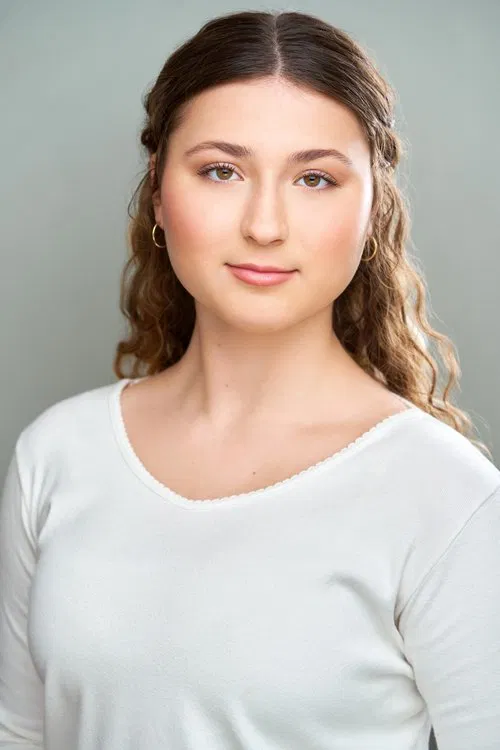 Oona Girton-Marshall profile picture