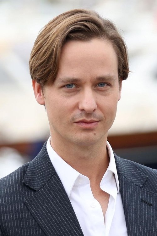 Tom Schilling profile picture