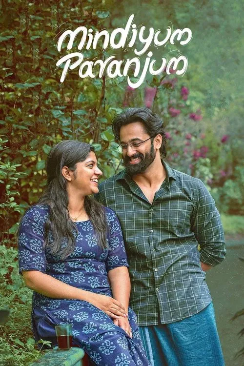 Poster do filme Mindiyum Paranjum