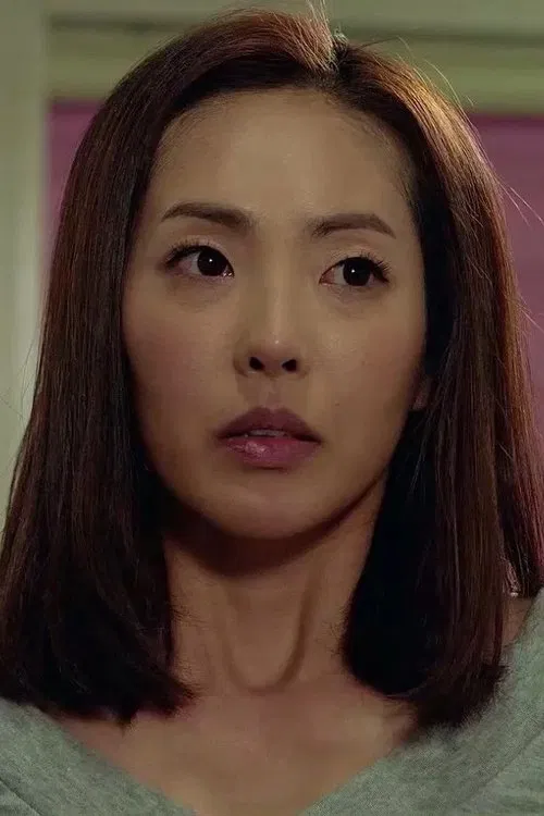 Kim Soo-ji profile picture