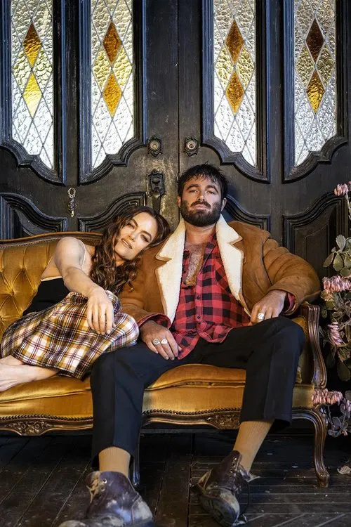 Angus & Julia Stone profile picture