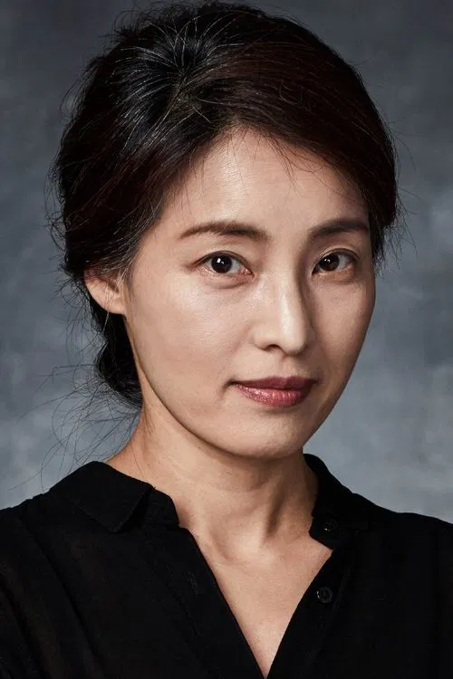 Kang Ji-eun profile picture