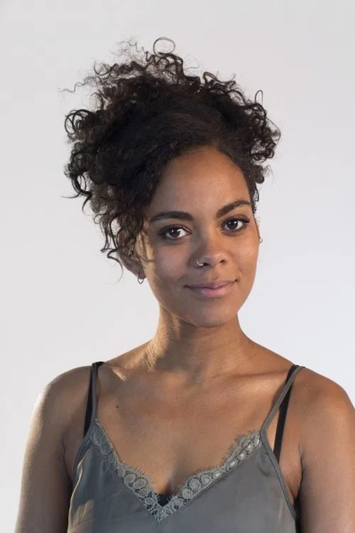 Dzifa Kusenuh profile picture