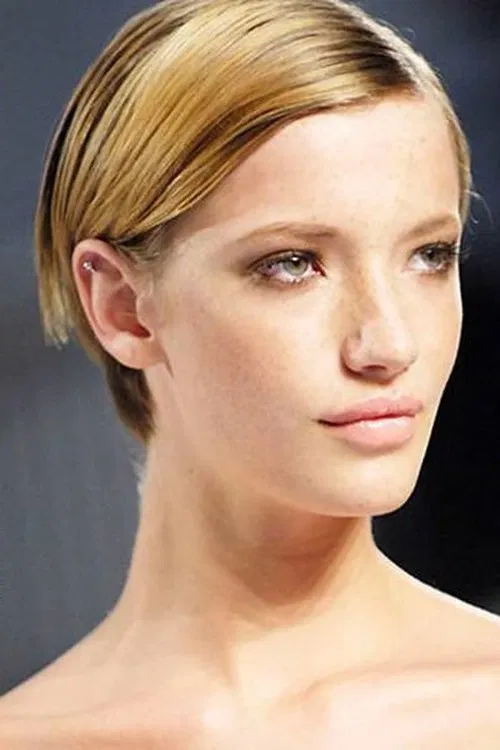 Milagros Schmoll profile picture
