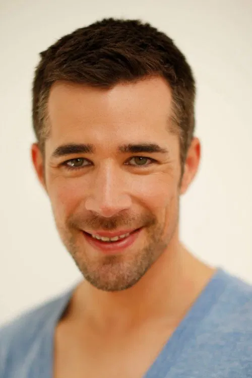 Jo Weil profile picture