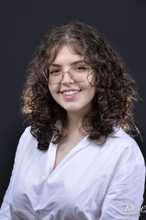 İdil Çenberci profile picture