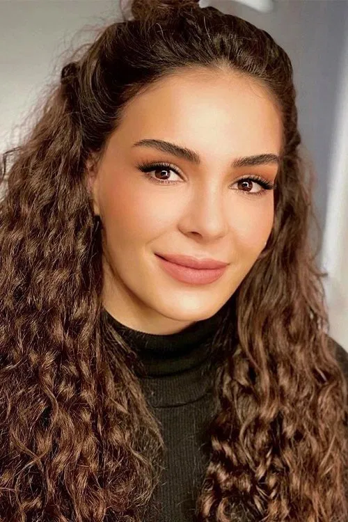 Ebru Şahin profile picture