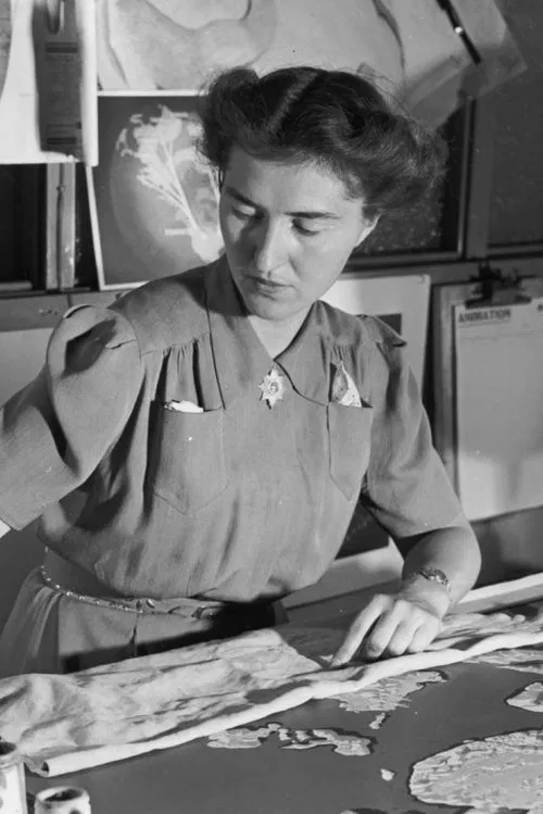 Evelyn Lambart profile picture