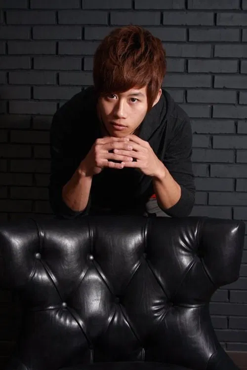 尹小骏 profile picture