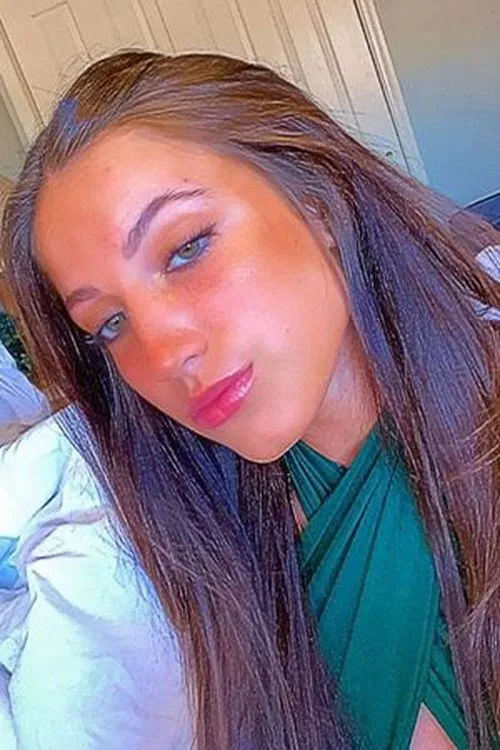 Tassia Prado Mendes profile picture