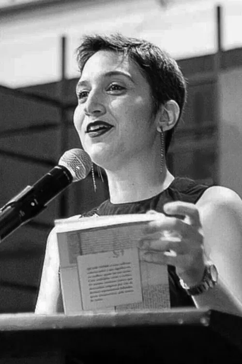 Camile Queiroz profile picture