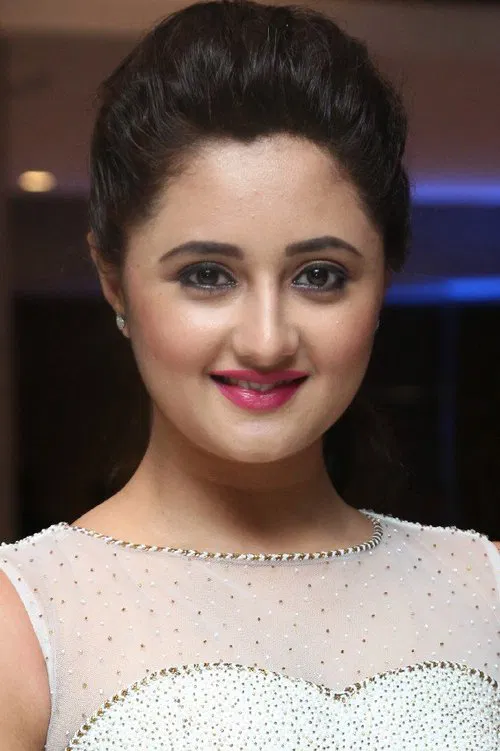 Rashami Desai profile picture