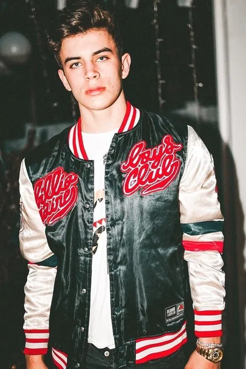 Hayes Grier profile picture