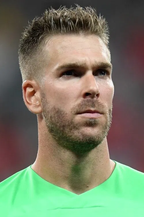 Adrián profile picture