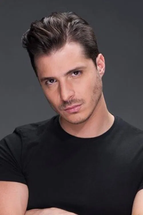 Nicolás Mena profile picture