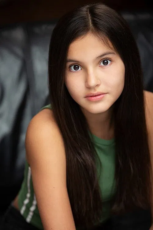 Isabel Deroy-Olson profile picture